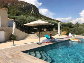 Luxury air-con Villa, heated pool, stunning views, nearby a lively village